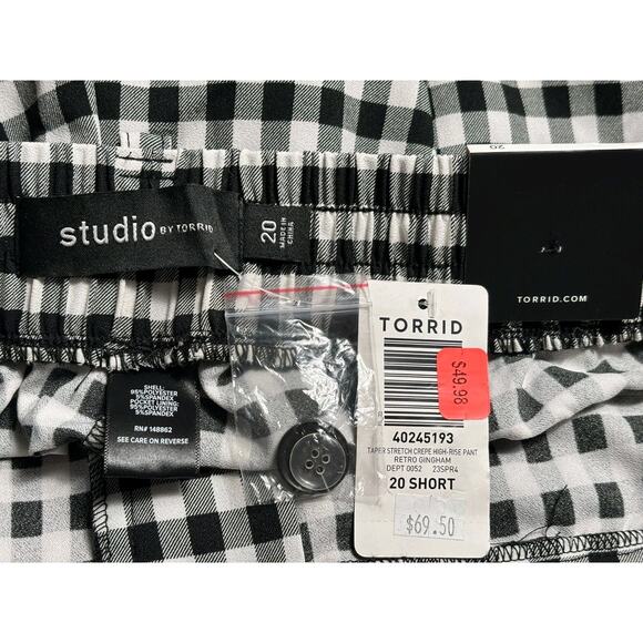 Studio by Torrid Retro Gingham Bombshell Skinny Taper Stretch Crepe Pants 20 NEW - Picture 3 of 8